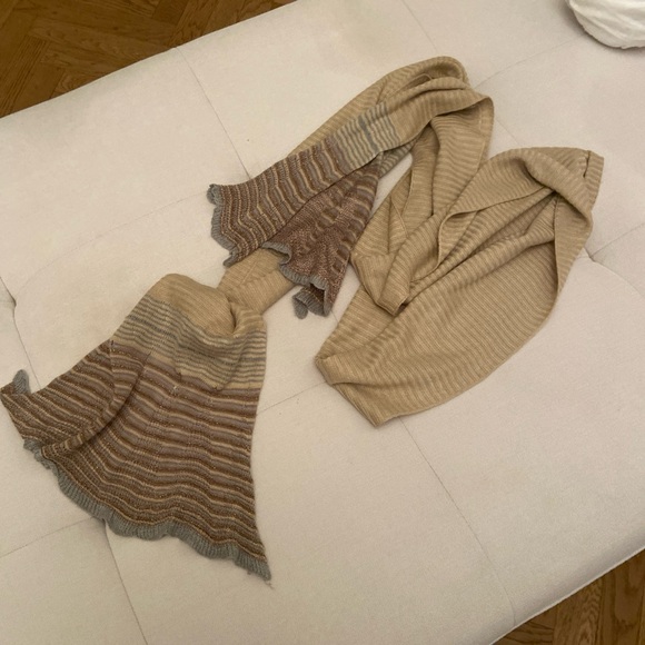 ECHO cream sparkling SCARF 100” X 7 1/2” with gold and blue threads - Picture 1 of 8